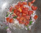 A picture of step 3 of Spicy Roti Upma.