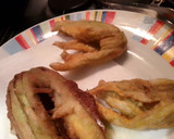 Foto del paso 4 de la receta: Flores de Calabacín fritas