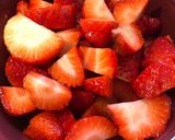A picture of step 2 of Strawberry 🍓 Sauce.