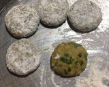 A picture of step 4 of Raw Banana Patties.