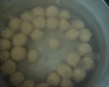 A picture of step 2 of Kinako-Packed Kinako Dumplings.