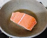 Hình bước làm 3 của món Cá Hồi Sốt Teriyaki