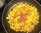 A picture of step 3 of Potatoes sauce.