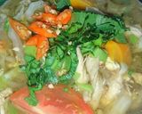 Foto langkah ke 6 dari resep Sup ayam sawi putih.