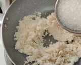 स्वादिष्ट नारियल के लड्डू रेसिपी चरण 2 फोटो