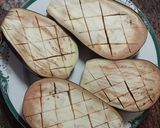 Foto del paso 1 de la receta: Berenjenas rellenas de bonito