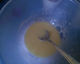 A picture of step 5 of Irmgards lemon surprise cup cakes.