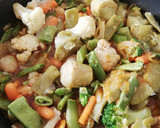 Foto del paso 3 de la receta: Menestra 🍅🥕🥔🍆🥦🌶️🌰