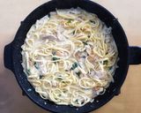 Foto langkah ke 6 dari resep Creamy Chicken Spinach Fettuccine.