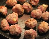A picture of step 6 of Tomato Cheese Meatballs using Thinly Sliced Pork Offcuts.