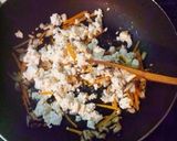 A picture of step 4 of Nutritious Gisei Dofu in an Omelette Pan.