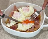 A picture of step 6 of SPANISH TAPA 4 INGREDIENTS - Huevos Rotos con Jamón | Potatoes with Eggs and Spanish Ham.