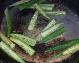 A picture of step 4 of Pan Fried Orka.