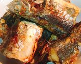 Hình bước làm 2 của món Cá Nục kho nước dừa