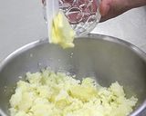 A picture of step 5 of Shepard's Pie.