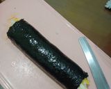 Foto langkah ke 4 dari resep Nasi Gulung Sederhana.