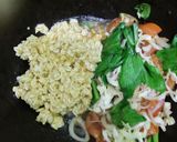 Foto langkah ke 4 dari resep (Menu Diet) Nasi Goreng Rolled Oat (+-278 kal).