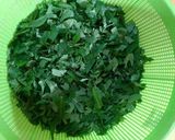 Foto langkah ke 1 dari resep Sayur Bobor Daun Singkong.