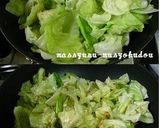 A picture of step 3 of Crab Stick, Cabbage and Egg Stir-Fry.