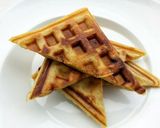 A picture of step 4 of Cinnamon Waffle With Chocolate and M&M.