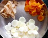 A picture of step 2 of Fresh Instant Galangal pickle.