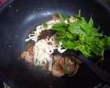 รูปขั้นตอนการทำที่ 4 ของ เฟตตูชินี่,กะเพรา,หมูสไลด์,ไข่ดาว - คีโต