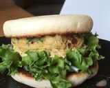 A picture of step 2 of Muffin and egg sandwich.