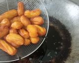 Foto langkah ke 6 dari resep Churros Bites saus Coklat Matcha.