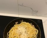Foto langkah ke 4 dari resep Spaghetti aglio olio tuna.