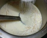 A picture of step 6 of Butterscotch custard flavoured kulfi falooda.