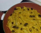 Foto del paso 7 de la receta: Pollo en salsa con manzana y pasas