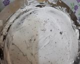 A picture of step 10 of Christmas 🍫 chocolate choco chips whip cream cake.
