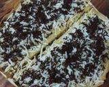 Foto langkah ke 3 dari resep Martabak Manis Sourdough Discard.