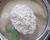 Foto langkah ke 5 dari resep Bolu Hongkong Keju Almond.