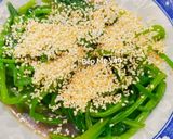 Hình bước làm 2 của món Cải bó xôi trộn mè rang
