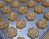 Foto langkah ke 9 dari resep Mede Cookies (Biskuit Kacang Mede).