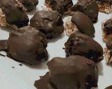 Foto del paso 5 de la receta: Bomboncitos crema de maní y coco
