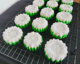 Foto langkah ke 7 dari resep Putri Ayu/Putu Ayu super lembut.