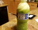 A picture of step 2 of Green juice for work.