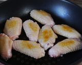 A picture of step 2 of Pressure Cooked Tender Chicken Wings and Daikon.