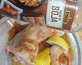 Foto del paso 3 de la receta: Muslos de Pollo al horno con espécies Barbacoa, Limón y Brandy