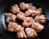 A picture of step 4 of Chicken Thigh and Coconut Stir-Fry.