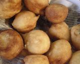 A picture of step 5 of Crispy & Soft Banana Potato Starch Donuts.