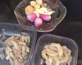 Foto langkah ke 1 dari resep Mie rebus Belitung.