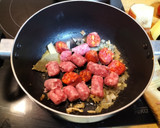 Foto del paso 3 de la receta: Patatas con chorizo y longaniza