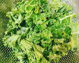 Hình bước làm 1 của món Canh Cải Kale Nấu Thịt Bằm