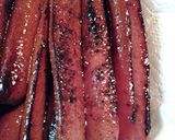 A picture of step 3 of Split hotdogs.