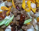 A picture of step 7 of Yellow Pepper Beef with Hoisin Sauce.