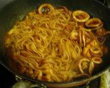 A picture of step 6 of Squid and Tomato Garlic Pasta.