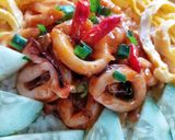 Foto langkah ke 5 dari resep Rice Bowl Cumi Pedas Manis.